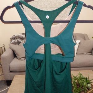 Lululemon tank top
